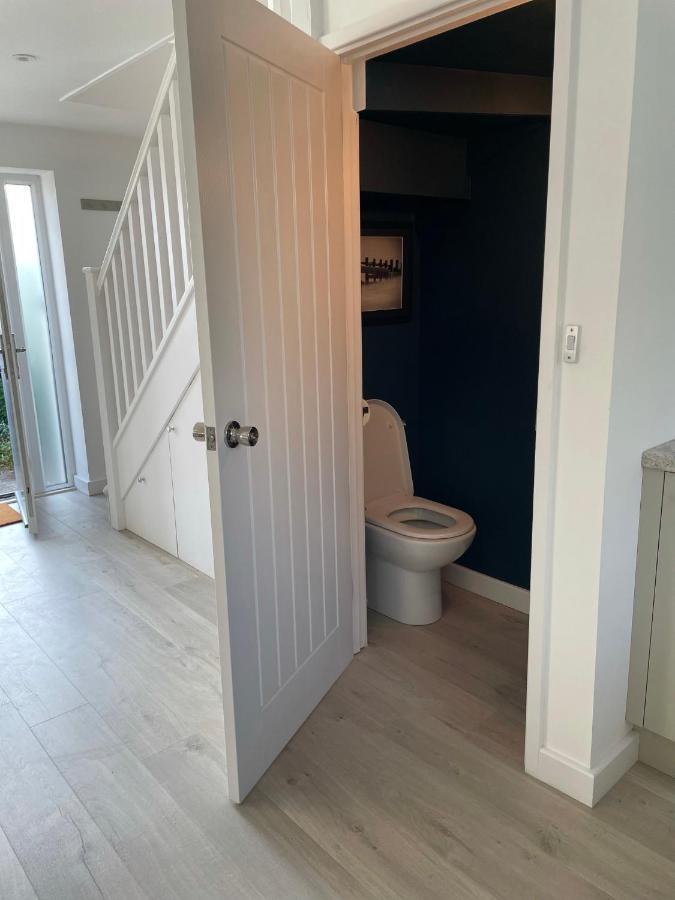 הוילה The Bolt Hole Hythe Panoramic Coast And Sea Views מראה חיצוני תמונה