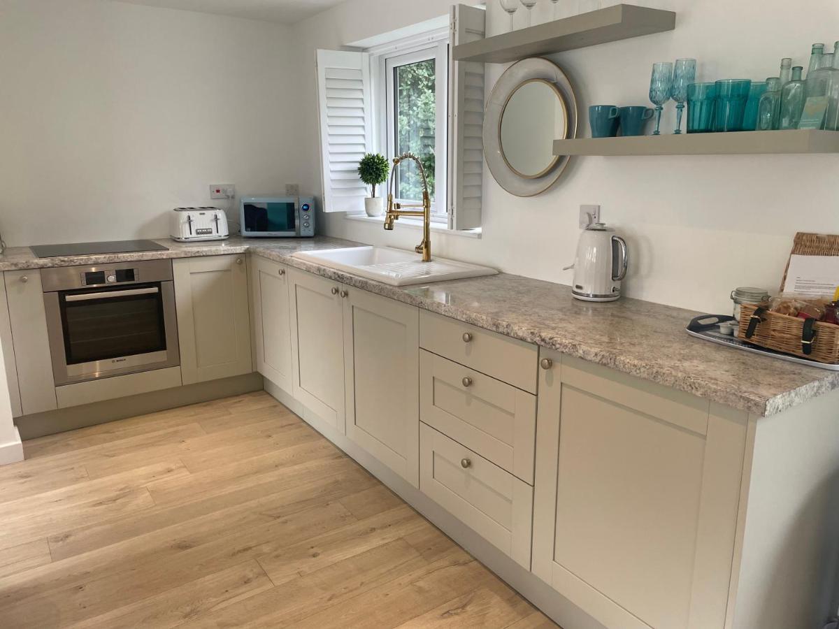הוילה The Bolt Hole Hythe Panoramic Coast And Sea Views מראה חיצוני תמונה